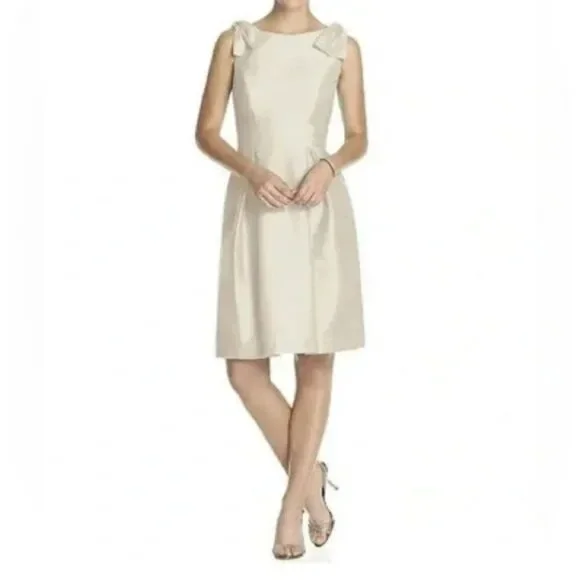 chinese dress ladies Shop Alfred Sung clothing and handbags at SilkRoll. Trade with us! main image 0